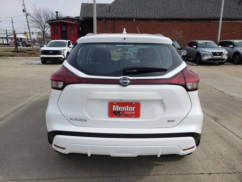 Used 2023 Nissan Kicks SV image 6