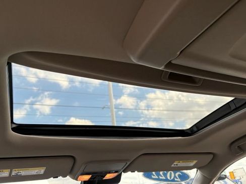 Certified 2022 Honda Pilot Touring image 19