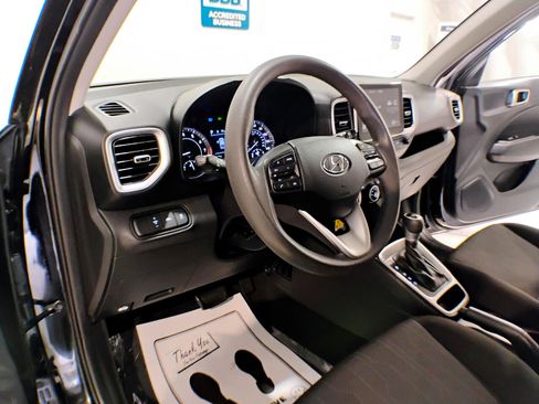 Used 2021 Hyundai Venue SE image 50