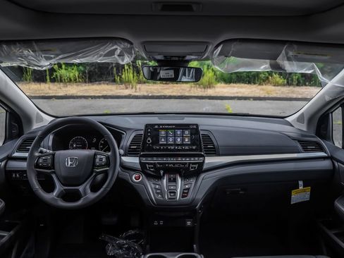 New 2026 Honda Odyssey EX-L image 11