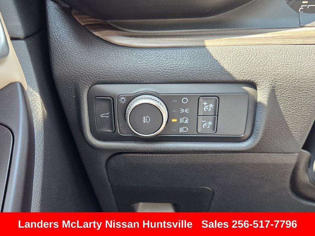 Used 2020 Ford Explorer Limited w/ Class III Trailer Tow Package AWD/4WD image 30