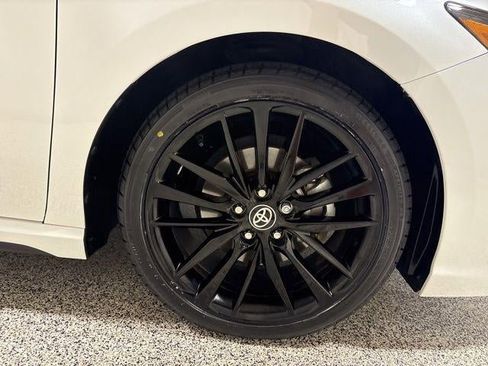 Used 2022 Toyota Camry XSE w/ Navigation Package FWD image 34