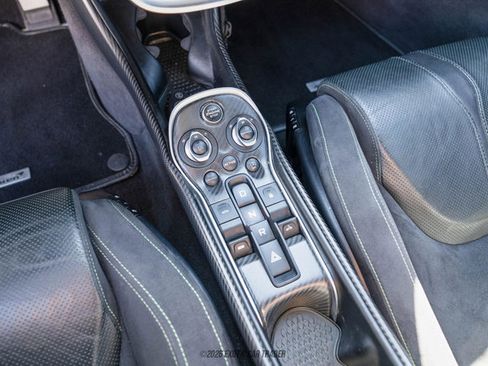 Used 2018 McLaren 570S Spider image 69