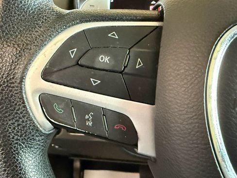 Used 2017 Dodge Durango SXT w/ 3rd Row Seating Group RWD image 16