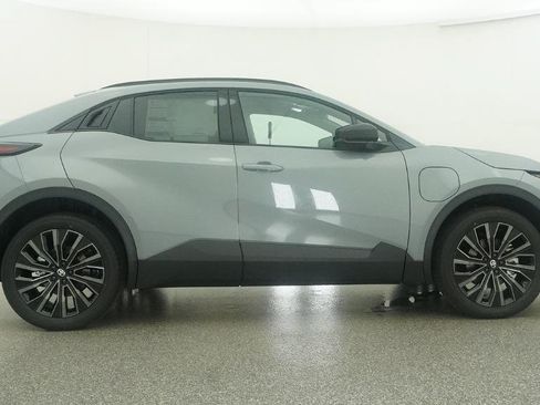 New 2026 Toyota C-HR AWD/4WD image 27