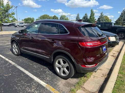 Used 2018 Lincoln MKC Premiere FWD image 2