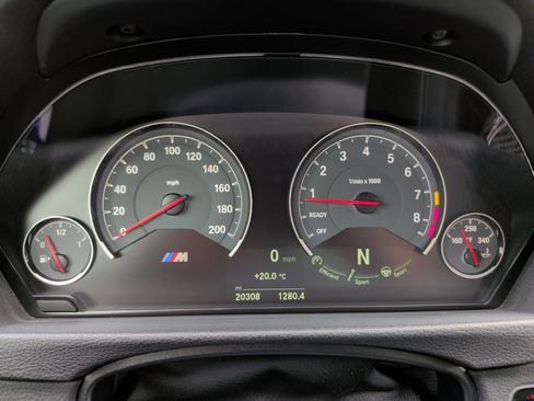 Used 2018 BMW M3 Competition image 15