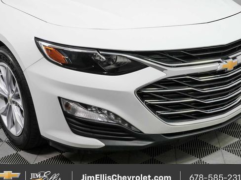 Used 2025 Chevrolet Malibu LT FWD image 34