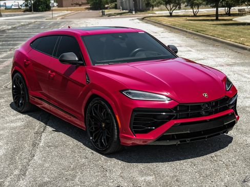 Used 2025 Lamborghini Urus SE AWD/4WD image 27