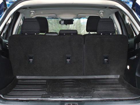 Used 2020 Ford Edge SE image 13