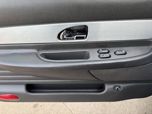 Used 2002 Ford Thunderbird RWD image 11