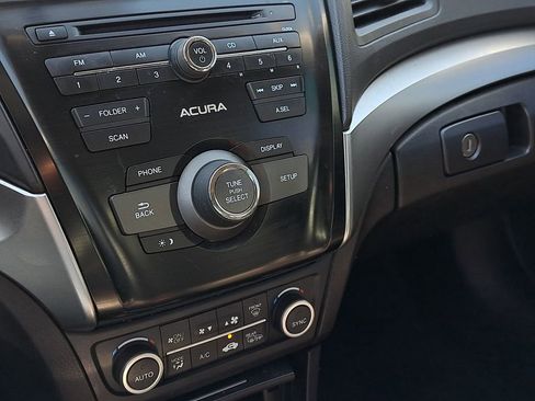 Used 2018 Acura ILX w/ Special Edition Package image 29