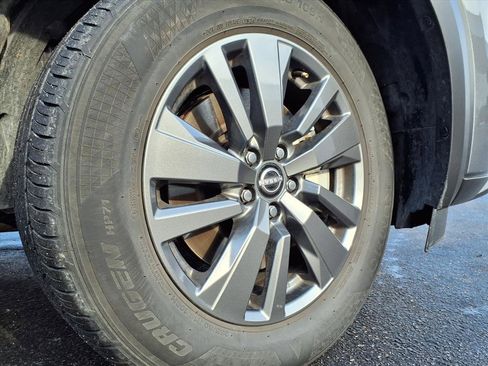 Used 2025 Nissan Pathfinder SV image 38