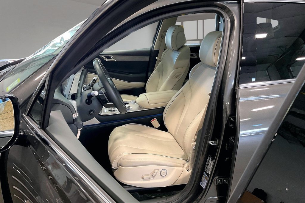 Used 2026 Genesis GV80 2.5T Advanced AWD/4WD image 22
