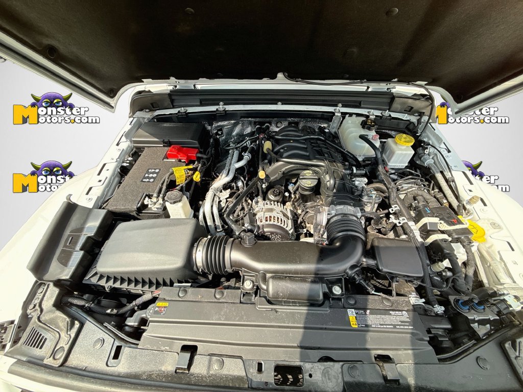 Used 2025 Jeep Gladiator Sport AWD/4WD image 32