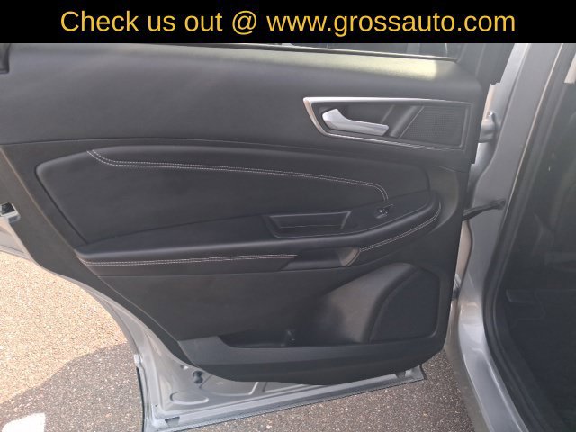 Used 2023 Ford Edge Titanium AWD/4WD image 23