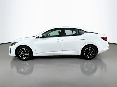 Used 2024 Nissan Sentra SV FWD image 9