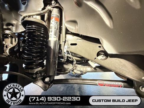 Used 2025 Jeep Gladiator Mojave AWD/4WD image 26