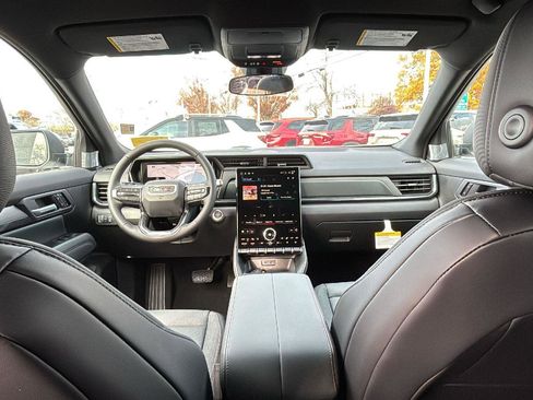 New 2026 GMC Terrain AT4 w/ Convenience Package III image 23