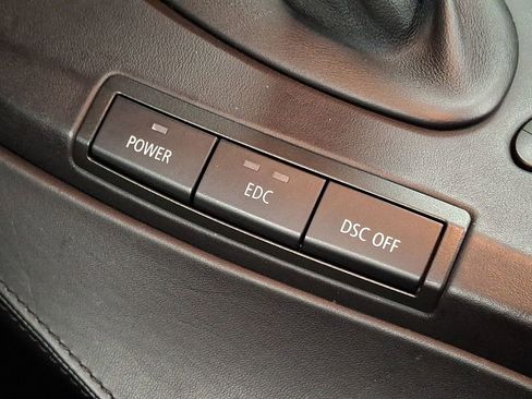 Used 2011 BMW M3 Convertible image 20