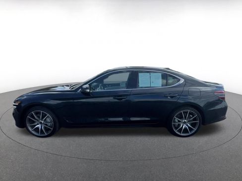 Used 2025 Genesis G70 2.5T image 9
