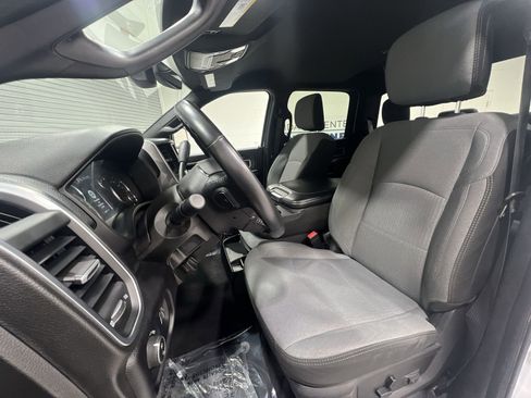 Used 2024 RAM 3500 Big Horn AWD/4WD image 11