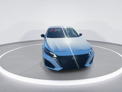 Certified 2025 Nissan Altima 2.5 S image 3