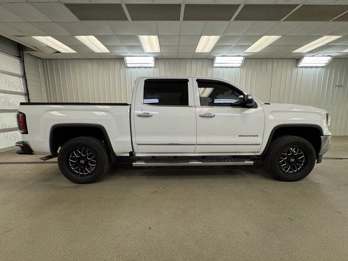 Used 2018 GMC Sierra 1500 SLT w/ SLT Premium Package image 5