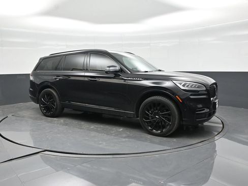 Used 2024 Lincoln Aviator Reserve w/ Equipment Group 201A AWD/4WD image 22