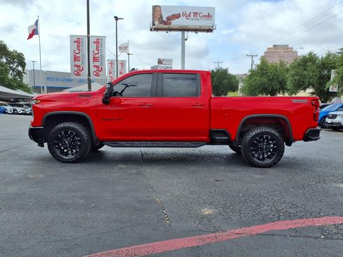 Used 2025 Chevrolet Silverado 2500 LT w/ Trail Boss Package AWD/4WD image 9