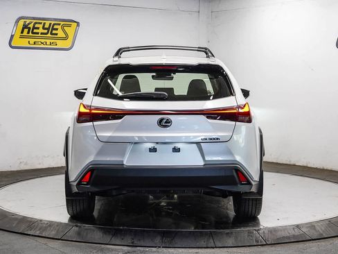 Used 2025 Lexus UX 300h FWD w/ Accessory Package (Z2) image 3