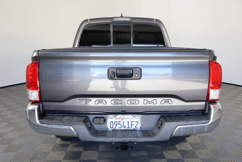 Used 2017 Toyota Tacoma SR5 w/ SR5 Appearance Package (SM) RWD image 5