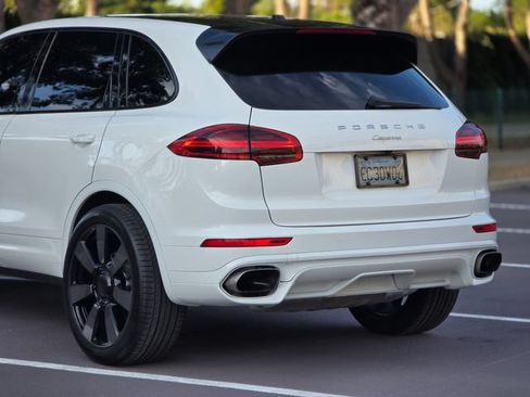 Used 2016 Porsche Cayenne AWD/4WD image 44