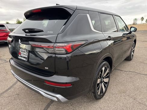 New 2025 Mitsubishi Outlander SE AWD/4WD image 8
