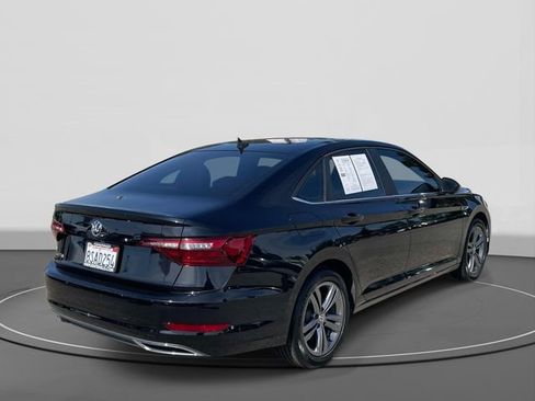 Used 2020 Volkswagen Jetta R-Line FWD image 3