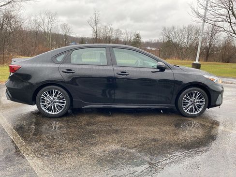 Certified 2023 Kia Forte GT-Line image 2