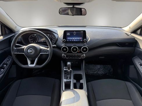 Used 2022 Nissan Sentra SV FWD image 16