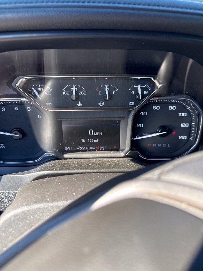 Used 2021 GMC Sierra 1500 AT4 AWD/4WD image 9
