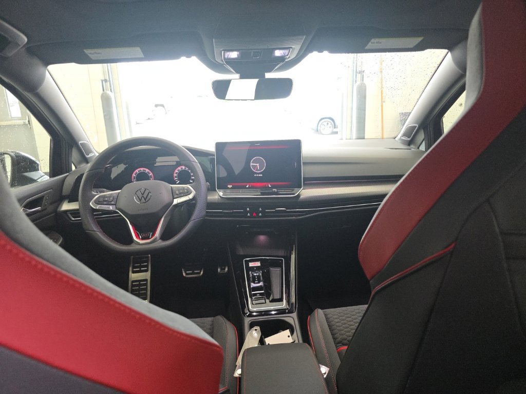 New 2026 Volkswagen GTI SE FWD image 25
