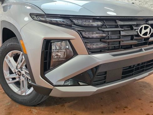 New 2026 Hyundai Tucson SE image 12