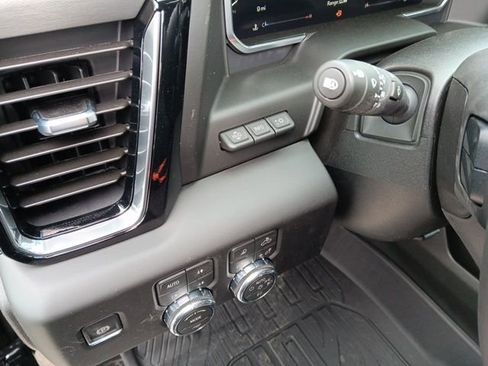New 2026 GMC Sierra 3500 Denali w/ Denali Reserve Package AWD/4WD image 21