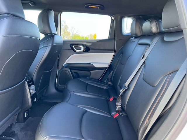 Used 2024 Jeep Compass Limited AWD/4WD image 5