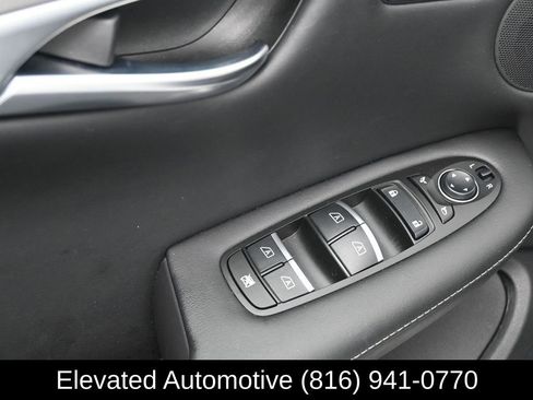 Used 2023 INFINITI QX50 Luxe image 17