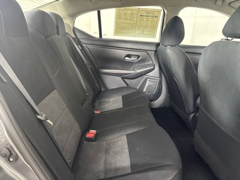 Used 2025 Nissan Sentra SR FWD image 26