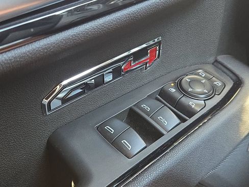 Used 2025 GMC Sierra 1500 AT4 w/ AT4 Premium Package AWD/4WD image 20