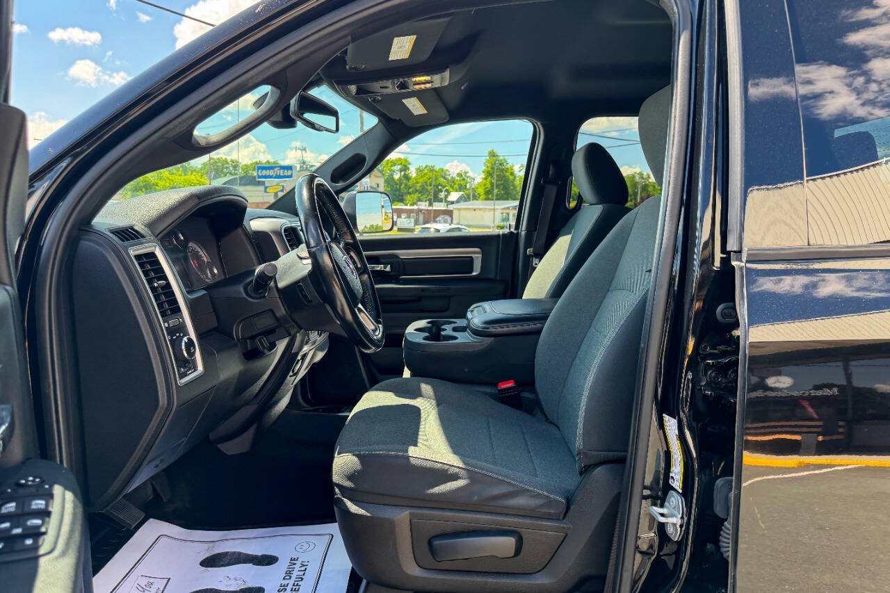 Used 2022 RAM 1500 Warlock AWD/4WD image 21