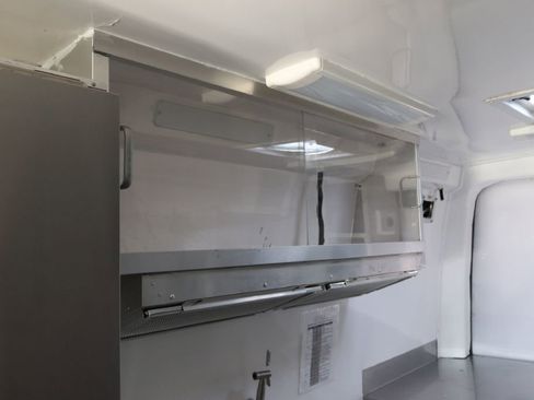 Used 2022 Mercedes-Benz Sprinter 4500 w/ Parking Package image 21