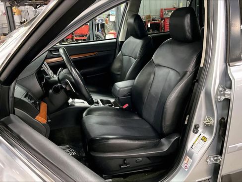Used 2013 Subaru Outback 2.5i Limited image 7