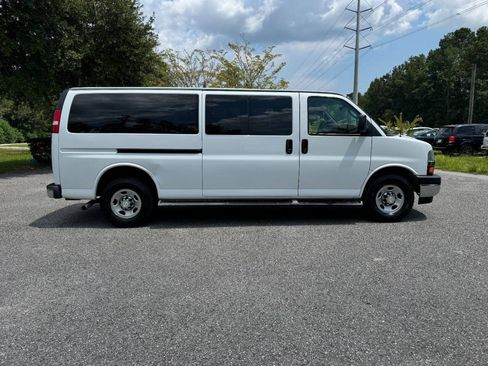 Used 2019 Chevrolet Express 3500 LT w/ LT Preferred Equipment Group RWD image 7