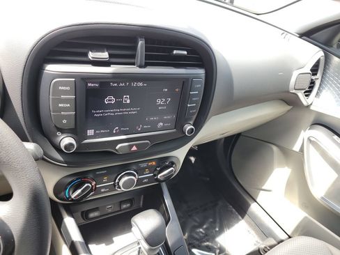 Certified 2024 Kia Soul LX FWD image 14